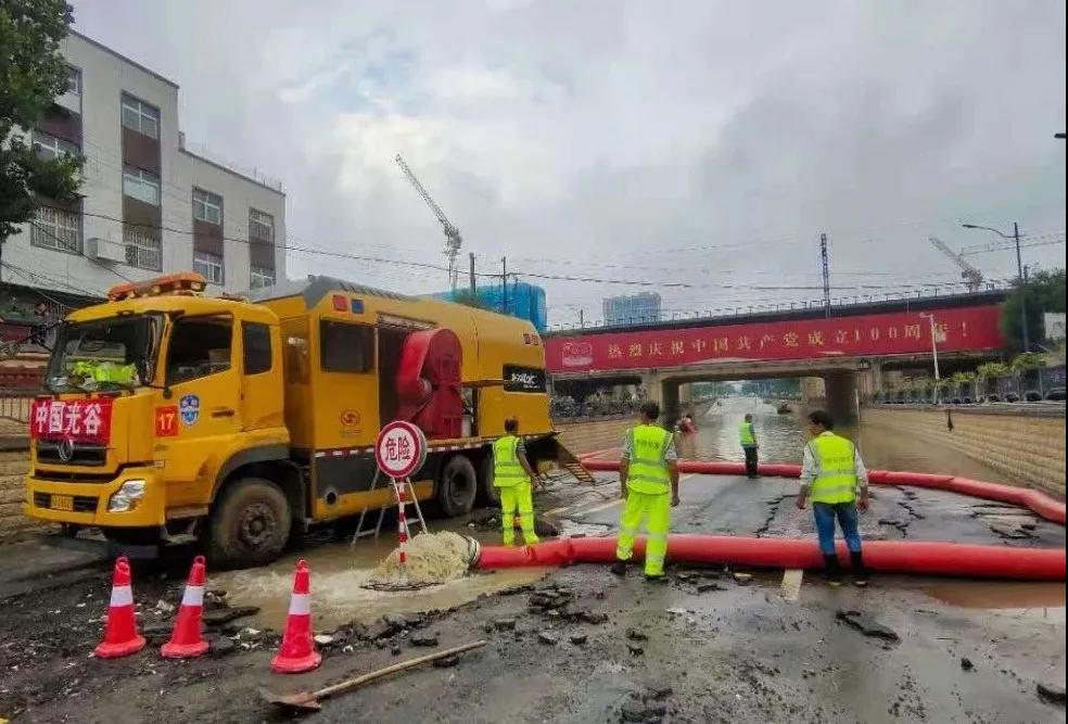  湖北全力增援河南抗洪抢险