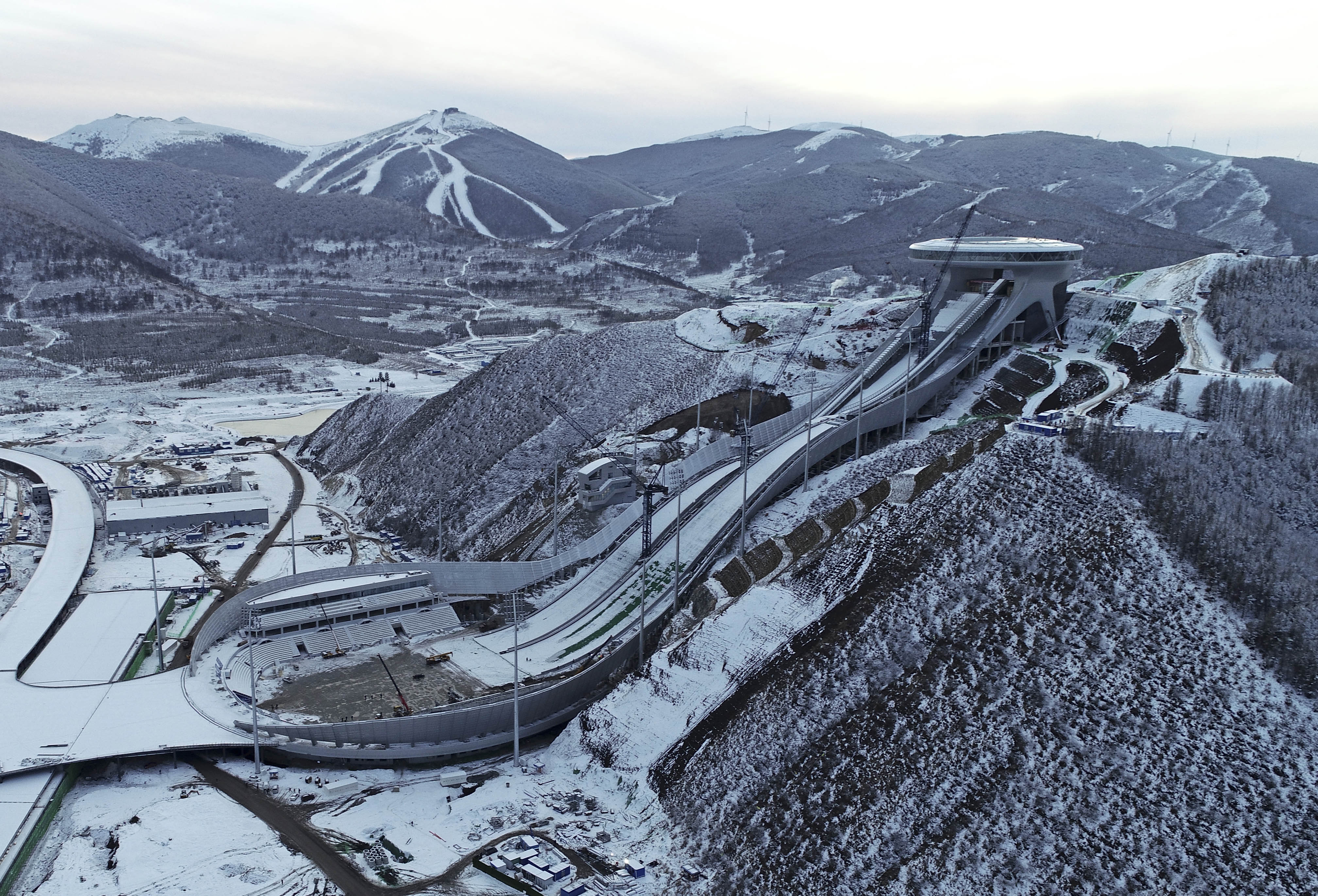 雷竞技RAYBET“雪如意”如何让滑雪运动员飞得更好？(图1)